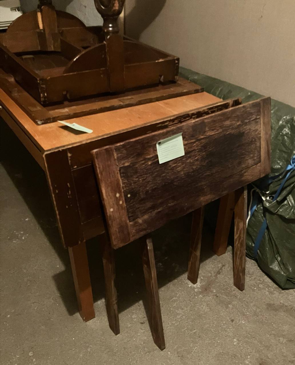 Antiker Schreibtisch