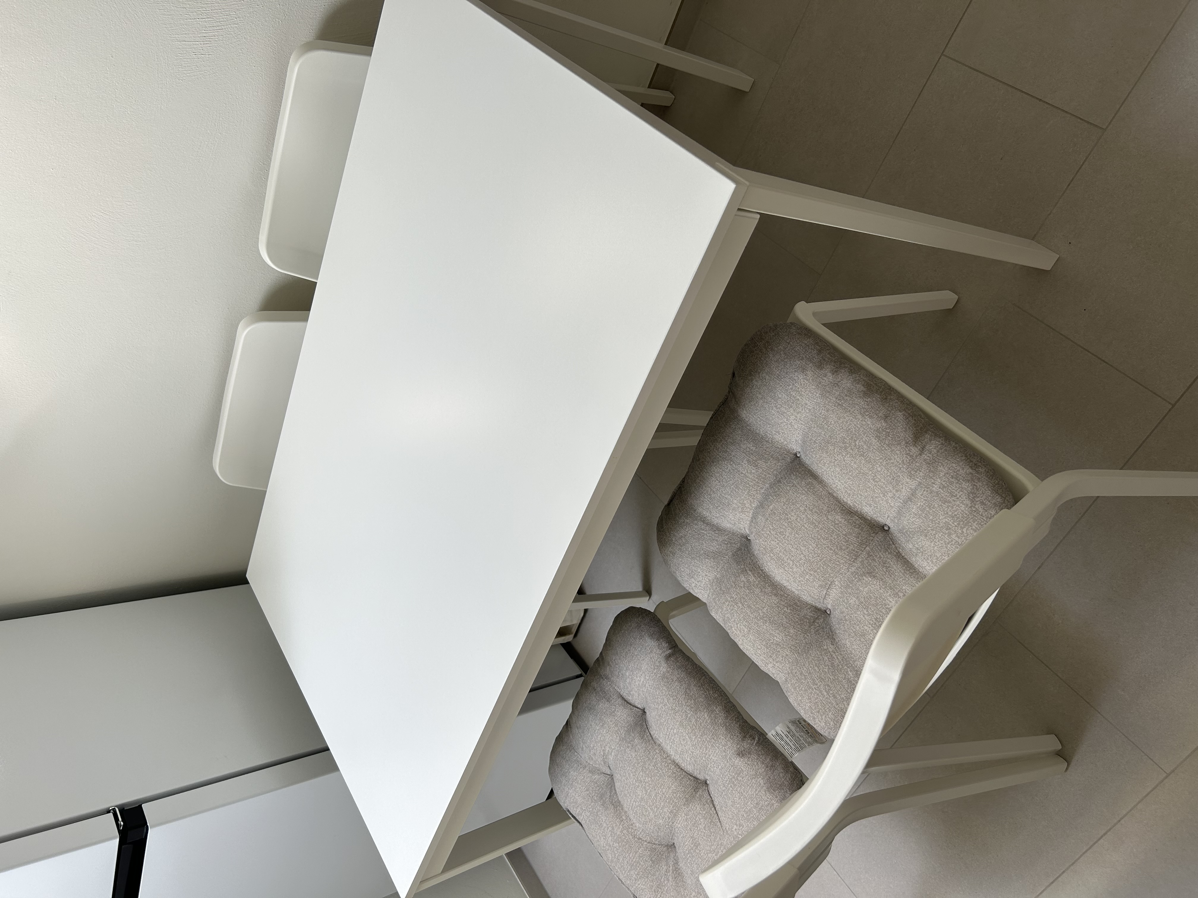 Sofa,Esstisch,2 kleine tische