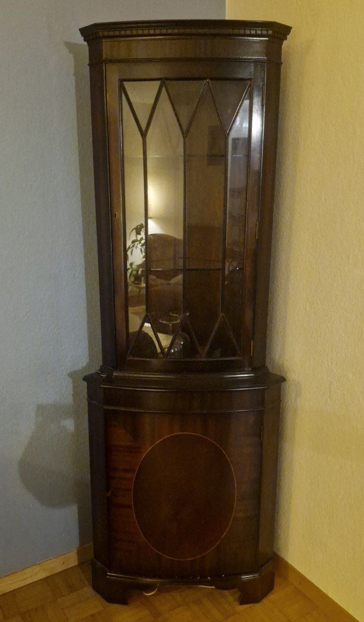 Eckvitrine Mahagoni