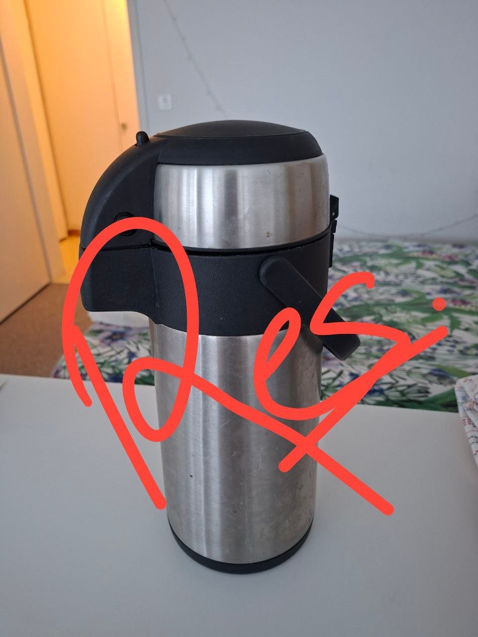 Grosse Migros Thermosflasche